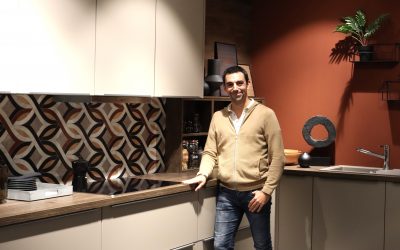 « Cuisines Omega, c’est l’opportunité de participer au développement d’un concept formidable, tout en bénéficiant d’un accompagnement solide, à des conditions d’accès incomparables sur le marché » – Christophe (franchisé Castelnaudary)